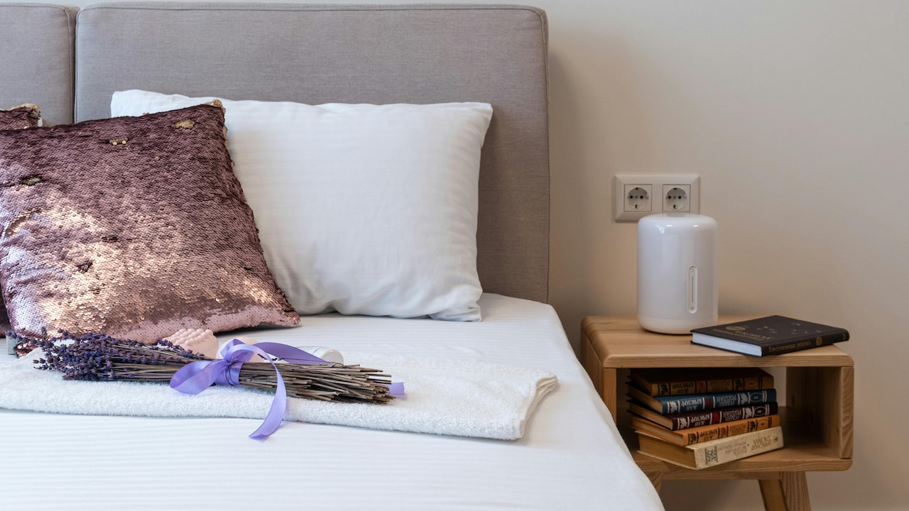 How to Choose the Right Cool Mist Humidifier for Bedrooms and Living Rooms