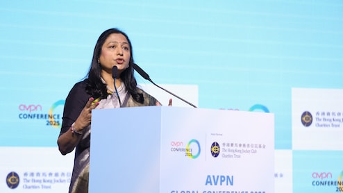 दातृत्वासोबत एकत्रित उभारणीसही हातभार लावा! डॉ.प्रीती अदाणी यांचे आवाहन