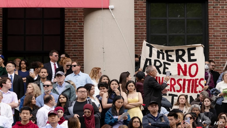 Trump Administration Threatens Harvard With New Sanctions Trump Administration Threatens Harvard With New Sanctions