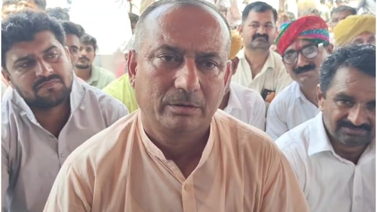 Rajasthan: 'बुलडोजर चलाओ वरना हम खुद चला लेंगे', खेत सिंह हत्याकांड पर भड़के BJP नेता ने प्रशासन को दी चुनौती Rajasthan: 'बुलडोजर चलाओ वरना हम खुद चला लेंगे', खेत सिंह हत्याकांड पर भड़के BJP नेता ने प्रशासन को दी चुनौती