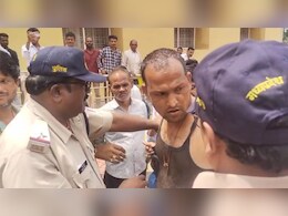 कलेक्टर की जनसुनवाई में केरोसिन लेकर पहुंचा 108 एम्बुलेंस का ड्राइवर, आत्मदाह का किया प्रयास कलेक्टर की जनसुनवाई में केरोसिन लेकर पहुंचा 108 एम्बुलेंस का ड्राइवर, आत्मदाह का किया प्रयास