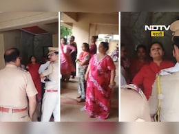 Dombivli News: डोंबिवलीत 65 बेकायदा इमारतींवर मंगळवारी  तोडक कारवाई, आश्वासनाचं काय? Dombivli News: डोंबिवलीत 65 बेकायदा इमारतींवर मंगळवारी  तोडक कारवाई, आश्वासनाचं काय?