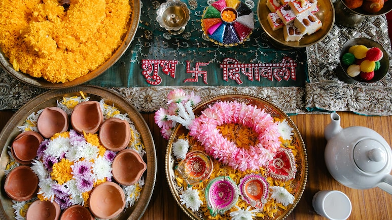 लाइट से लेकर दीया तक, Amazon Sale से खरीदें Diwali Decoration का सामान कम प्राइस में