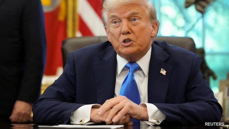 "Abuse Of H-1B Programme National Security Threat": Trump As He Hikes Visa Fees "Abuse Of H-1B Programme National Security Threat": Trump As He Hikes Visa Fees