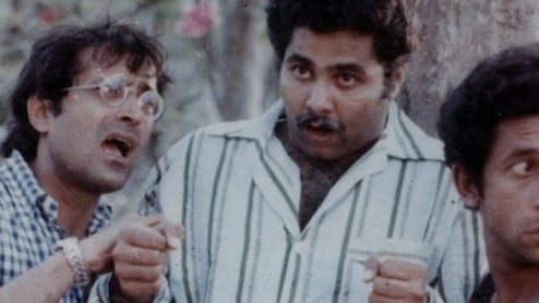 इस फिल्म में लाश बन सतीश शाह ने जीत लिया था सबका दिल, इतनी पसंद की गई कि 2 बार हुई थी रिलीज