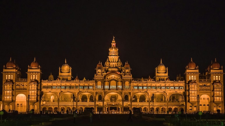 6 Best Places To Visit Under Rs 20,000 During Diwali 2025 Holidays 6 Best Places To Visit Under Rs 20,000 During Diwali 2025 Holidays