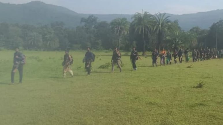 हथियार डाल देगी नक्सलियों की उदंति एरिया कमेटी, नक्सल नेता ने पत्र लिखकर किया ऐलान, बताई सरेंडर की तारीख हथियार डाल देगी नक्सलियों की उदंति एरिया कमेटी, नक्सल नेता ने पत्र लिखकर किया ऐलान, बताई सरेंडर की तारीख