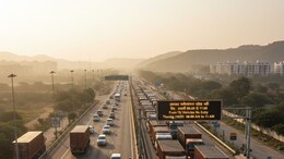 Pune-Mumbai Traffic Alert:  पुण्यातील 'या' भागात अवजड वाहनांना नो एन्ट्री, कुठे आणि कधी असणार निर्बंध? वाचा एका क्लिकवर