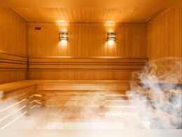 नोएडा के टाटा यूरेका पार्क सोसाइटी में स्टीम बाथ में फंसीं दो महिलाएं, एक घंटे तक रही अंदर बंद नोएडा के टाटा यूरेका पार्क सोसाइटी में स्टीम बाथ में फंसीं दो महिलाएं, एक घंटे तक रही अंदर बंद