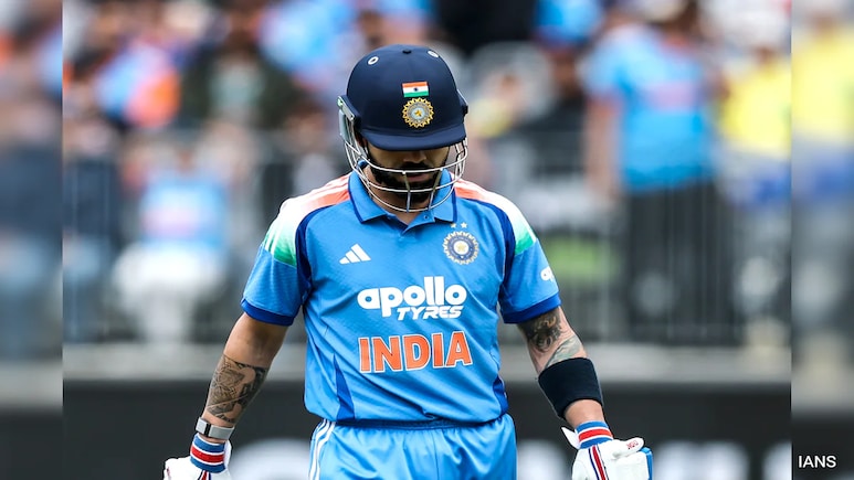 Virat Kohli: क्या फाइटर विराट कोहली की अबतक की सबसे ख़राब वनडे सीरीज़ साबित होगी? इन सीरीज में भी नहीं चला था बल्ला Virat Kohli: क्या फाइटर विराट कोहली की अबतक की सबसे ख़राब वनडे सीरीज़ साबित होगी? इन सीरीज में भी नहीं चला था बल्ला