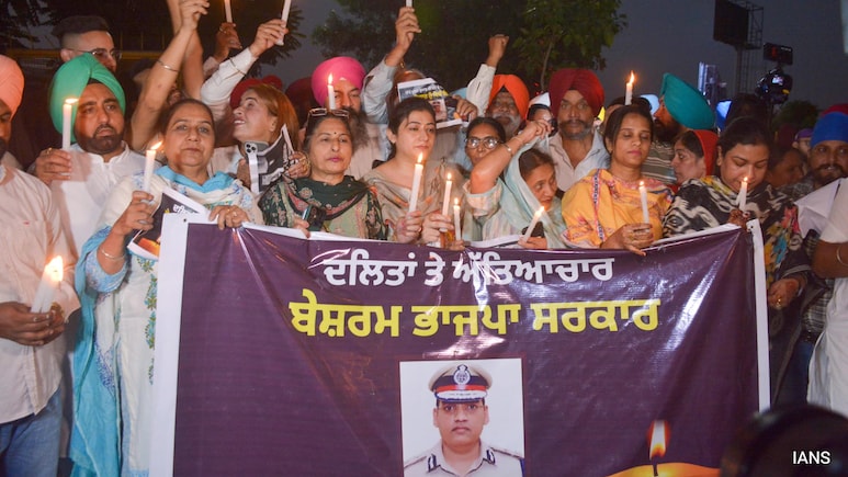 48 घंटे का अल्टीमेटम, विधायक भाई की जिद, AAP का कैंडल मार्च... IPS पूरन कुमार की मौत पर सियासत
