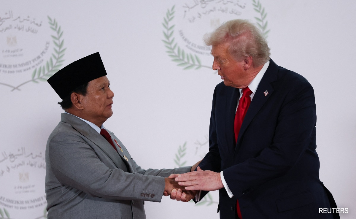 Hot Mic Captures Indonesia President Asking Trump For Meeting With Son Eric