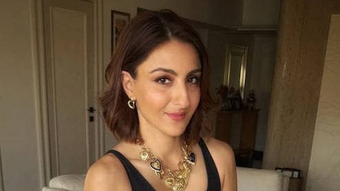 Soha Ali Khan Has A Desi Haldi-Besan Face Pack For Post-Diwali Skincare