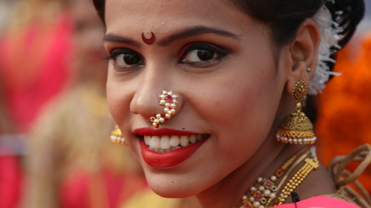 Ensure that the jhumka is not only pretty but matches your personality as well