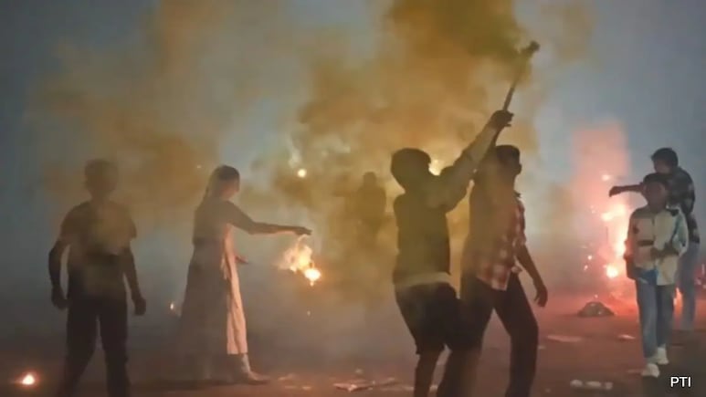 Delhi Hospitals Report Dozens Of Burn Injury Cases After Diwali Delhi Hospitals Report Dozens Of Burn Injury Cases After Diwali