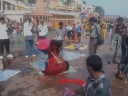 हरिद्वार: हरकी पौड़ी पर महिलाओं में जमकर चले लात-घूंसे, वीडियो वायरल, पुलिस ने सिखाया सबक