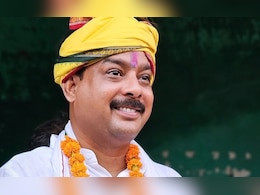 Baleshwar Sahu: 35 की उम्र में बने MLA, अब लाखों की धोखाधड़ी की FIR, संपत्ति जान चौंक जाओगे Baleshwar Sahu: 35 की उम्र में बने MLA, अब लाखों की धोखाधड़ी की FIR, संपत्ति जान चौंक जाओगे