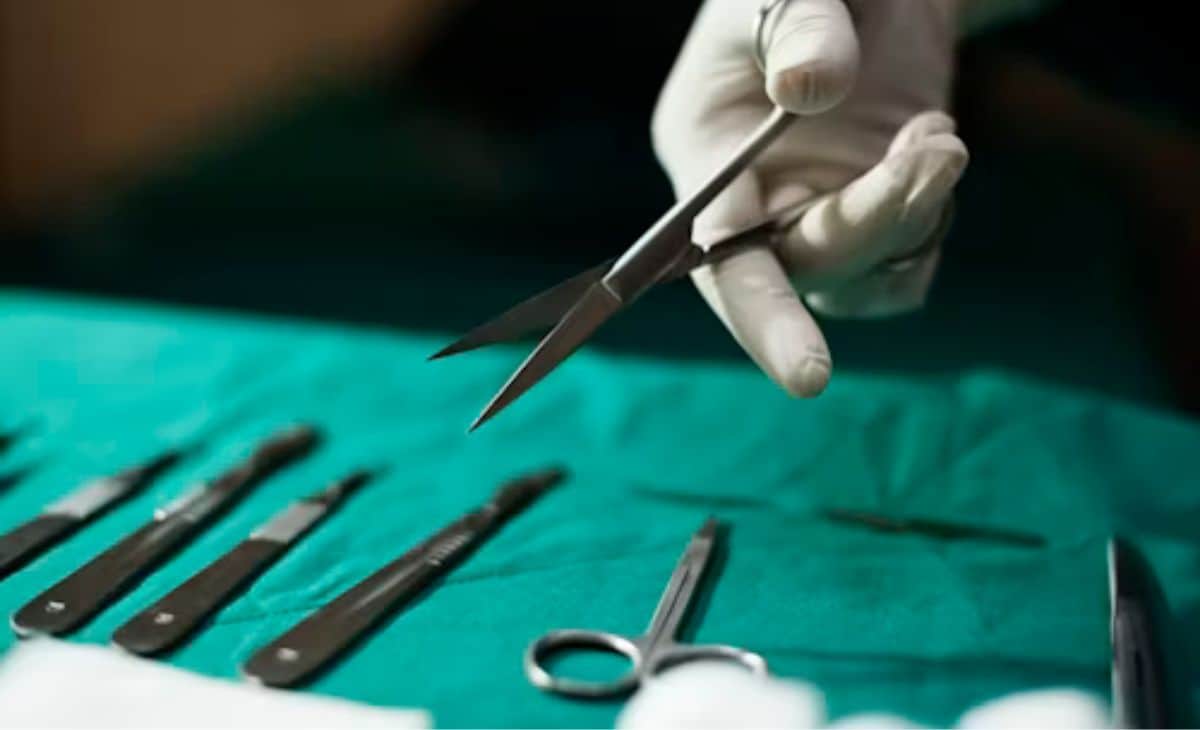 Revolutionary Surgery: Delhi Doctors Transform Amputated Toe into Functional Thumb