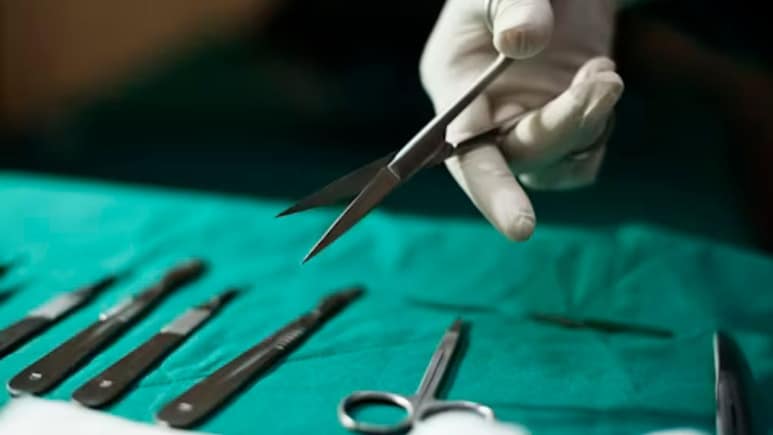 Doctors Use Toe From Delhi Man's Amputated Leg To Give Him New Thumb