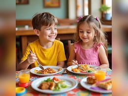 World Food Day: बच्चों को हेल्दी खाने की आदत कैसे डालें? पेरेंट्स को करनी चाहिए ये 7 काम World Food Day: बच्चों को हेल्दी खाने की आदत कैसे डालें? पेरेंट्स को करनी चाहिए ये 7 काम