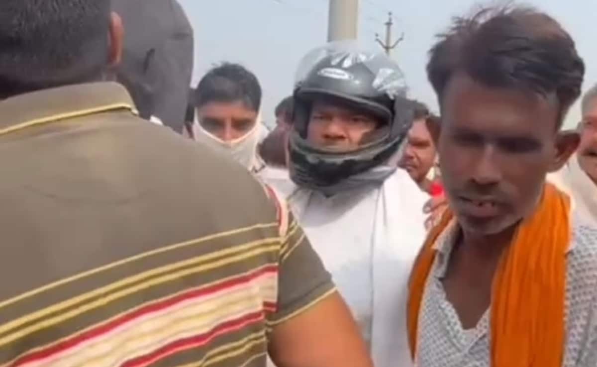 Chaos, Lathicharge, And A Helmeted MLA: Fertiliser Fury In Madhya Pradesh