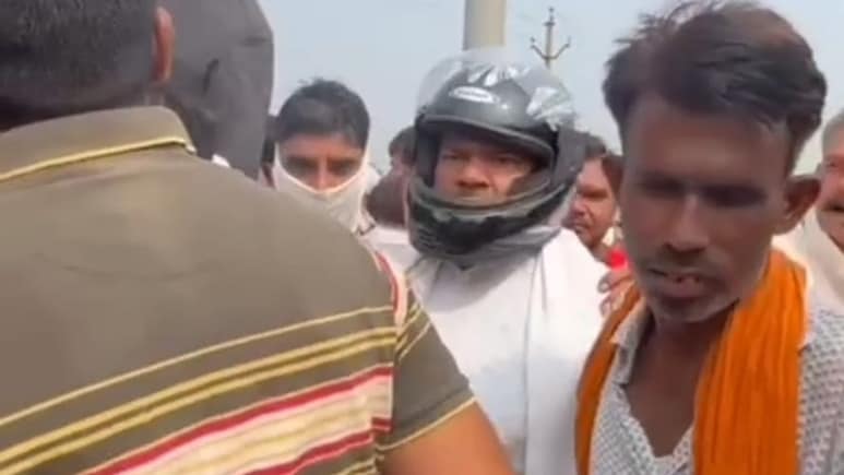 Chaos, Lathicharge, And A Helmeted MLA: Fertiliser Fury In Madhya Pradesh Chaos, Lathicharge, And A Helmeted MLA: Fertiliser Fury In Madhya Pradesh