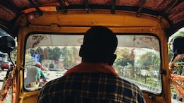 Bengaluru Auto Driver Claims He Owns 2 Houses And Earns Rs 2-3 Lakh A Month, Internet In Disbelief