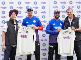 Apollo Tyres Unveils Logo On Indian Men's Cricket Team Jersey Apollo Tyres Unveils Logo On Indian Men's Cricket Team Jersey