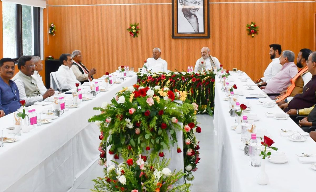बिहार चुनाव: एक सांसद पर 6 सीट, NDA में सीट शेयरिंग सहमति की INSIDE STORY