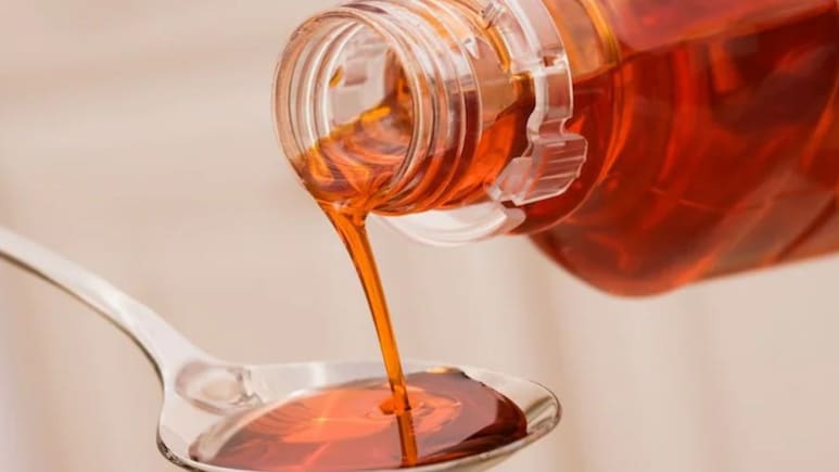 Cough Syrup: भारतातील 3 कफ सिरपवर WHO चा इशारा; 22 बालकांच्या मृत्यूनंतर दखल Cough Syrup: भारतातील 3 कफ सिरपवर WHO चा इशारा; 22 बालकांच्या मृत्यूनंतर दखल