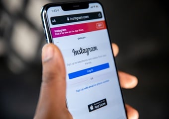 Instagram कर रहा नए फीचर की टेस्टिंग, यूजर्स अपने रील्स एल्गोरिदम को कर पाएंगे कस्टमाइज Instagram कर रहा नए फीचर की टेस्टिंग, यूजर्स अपने रील्स एल्गोरिदम को कर पाएंगे कस्टमाइज