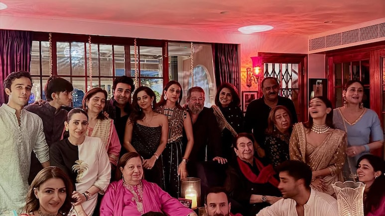 Keeping Up With The Kapoors: Kareena-Karisma, Alia Bhatt's Fam-Jam Pics From Diwali Bash Keeping Up With The Kapoors: Kareena-Karisma, Alia Bhatt's Fam-Jam Pics From Diwali Bash