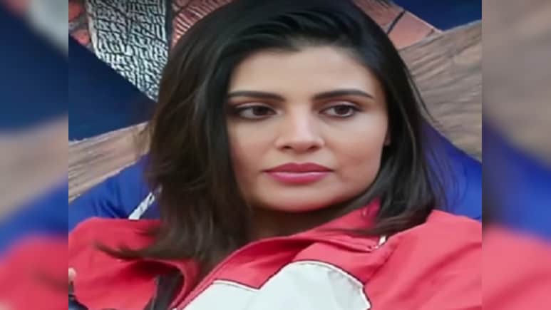 Bigg Boss 19: अपने पहले वीकेंड के वार में 'रेड फ्लैग' बनी मालती चाहर, घरवालों ने जमकर की बुराई