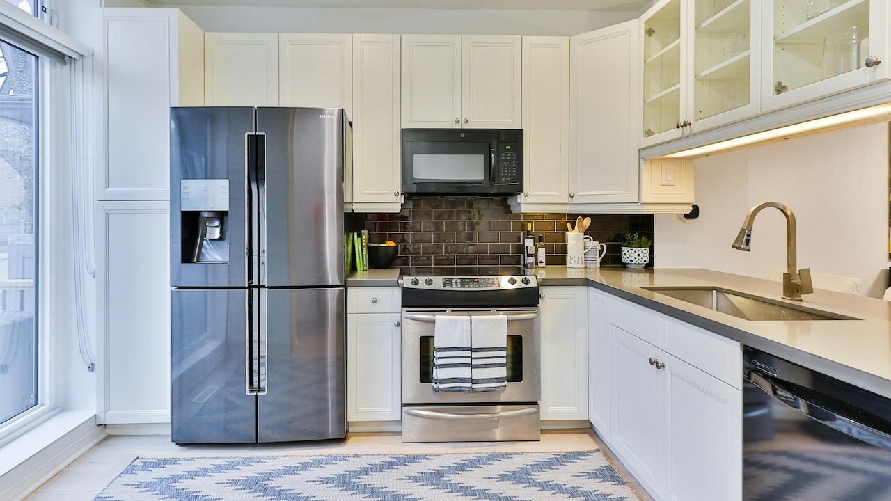 Ensure that the refrigerator is of the right size for your kitchen and household needs