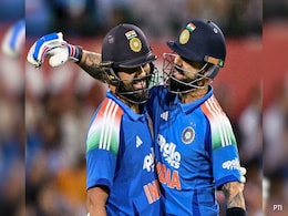IND vs AUS: रोहित शर्मा-विराट कोहली ने लगा दी रिकॉर्डों की झड़ी- कोई RO-KO ना दीवानों को! IND vs AUS: रोहित शर्मा-विराट कोहली ने लगा दी रिकॉर्डों की झड़ी- कोई RO-KO ना दीवानों को!