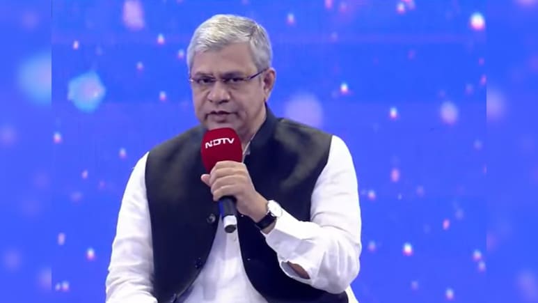 2 नैनो मीटर की चिप बना रहा भारत... NDTV वर्ल्ड समिट में IT मंत्री अश्विनी वैष्णव चर्चा की 10 बड़ी बातें 2 नैनो मीटर की चिप बना रहा भारत... NDTV वर्ल्ड समिट में IT मंत्री अश्विनी वैष्णव चर्चा की 10 बड़ी बातें