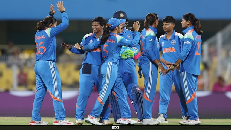 ICC Women's ODI WC: पाकिस्तान की एक बार फिर होगी 'इंटरनेशनल बेइज्जती', पुरुष टीम के बाद भारतीय महिला टीम भी नहीं मिलाएगी हाथ ICC Women's ODI WC: पाकिस्तान की एक बार फिर होगी 'इंटरनेशनल बेइज्जती', पुरुष टीम के बाद भारतीय महिला टीम भी नहीं मिलाएगी हाथ