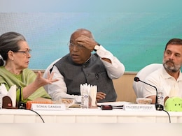 कांग्रेस की कैंडिडेट लिस्ट तैयार, सोनिया के 'वीटो' से बचा इस विधायक का टिकट, बछवाड़ा में CPI से फाइट! कांग्रेस की कैंडिडेट लिस्ट तैयार, सोनिया के 'वीटो' से बचा इस विधायक का टिकट, बछवाड़ा में CPI से फाइट!