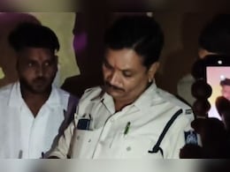करवा चौथ पर उजड़ा सुहाग! बच्चों संग गायब हुई पत्नी, सदमे में पति ने की आत्महत्या  करवा चौथ पर उजड़ा सुहाग! बच्चों संग गायब हुई पत्नी, सदमे में पति ने की आत्महत्या