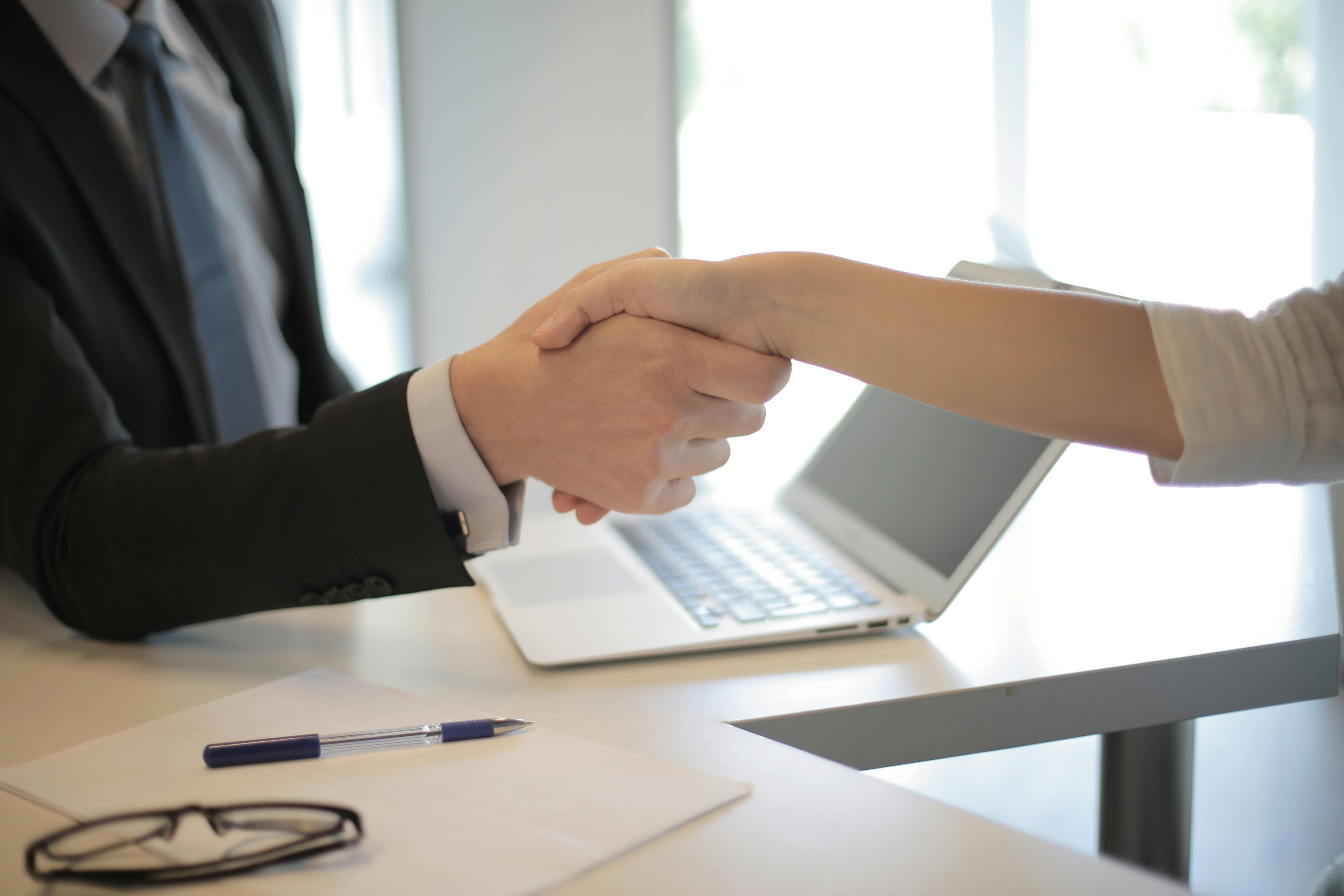 'It Almost Felt Illegal': Techie Impressed By US Hiring Practices, Questions Indian Startups