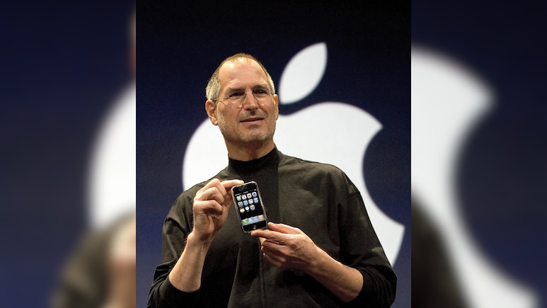 Apple Has Done "Nothing New" Since Steve Jobs Died, Says PayPal Co-founder Peter Thiel