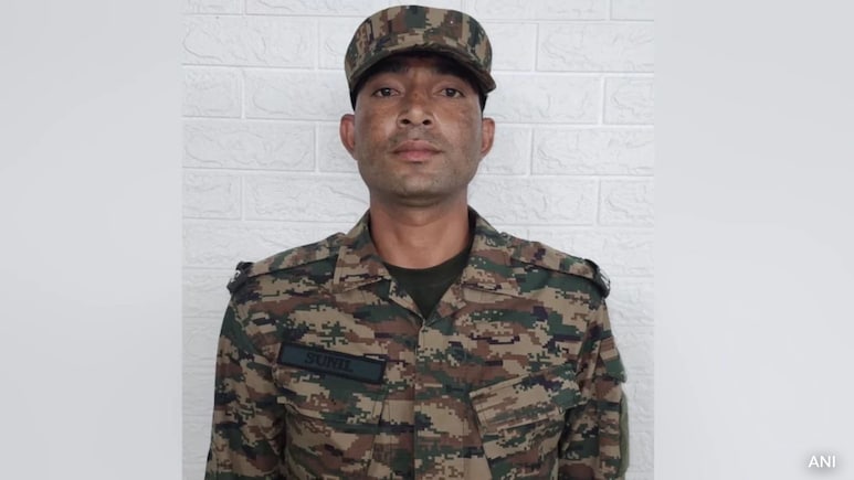 Soldier Saves 8-Month-Old's Life Through CPR On Speeding Train Soldier Saves 8-Month-Old's Life Through CPR On Speeding Train