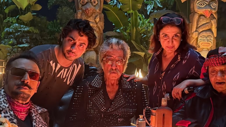 Farah Khan Shares BTS Photos From <i>The Ba***ds Of Bollywood</i> Sets, Reveals <i>Ghafoor</i> Song Was Shot In Just One Day Farah Khan Shares BTS Photos From <i>The Ba***ds Of Bollywood</i> Sets, Reveals <i>Ghafoor</i> Song Was Shot In Just One Day