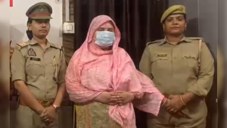 मदरसा टीचर पति की हरकतों से टूटा पत्नी के सब्र का बांध, मसाला कूटने वाले बट्टे से वार कर ले ली जान
