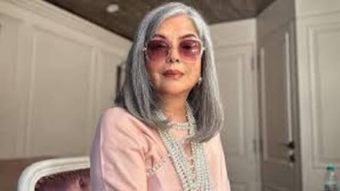  73 साल की उम्र में भी जीनत अमान दिखती हैं ग्लैम डॉल, ये है सीक्रेट डाइट, रोज खाती हैं अंडा और बादाम...