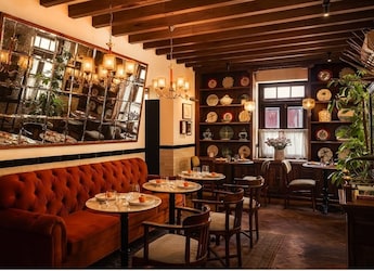 3 Celebrity Restaurants In Mumbai That Were Once Grand Bungalows