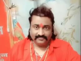 या तो खुद गोली मार लो, वरना हम मार देंगे... क्या दबाव में आकर की थी कपड़ा व्यापारी नीरज जैन ने आत्महत्या? या तो खुद गोली मार लो, वरना हम मार देंगे... क्या दबाव में आकर की थी कपड़ा व्यापारी नीरज जैन ने आत्महत्या?