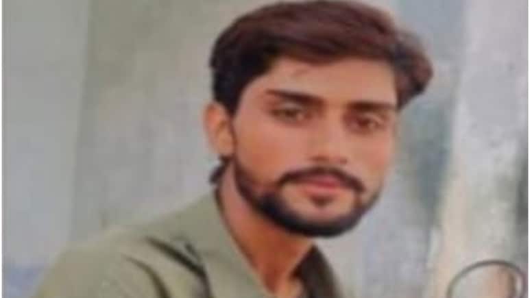 Rajasthan: तिरुपति जाकर कराया मुंडन, 8 दिन ट्रेन-बस में घूमा, आखिरकार इंदौर से पकड़ा गया रमेश रूलानिया हत्याकांड का चौथा आरोपी जुबैर Rajasthan: तिरुपति जाकर कराया मुंडन, 8 दिन ट्रेन-बस में घूमा, आखिरकार इंदौर से पकड़ा गया रमेश रूलानिया हत्याकांड का चौथा आरोपी जुबैर