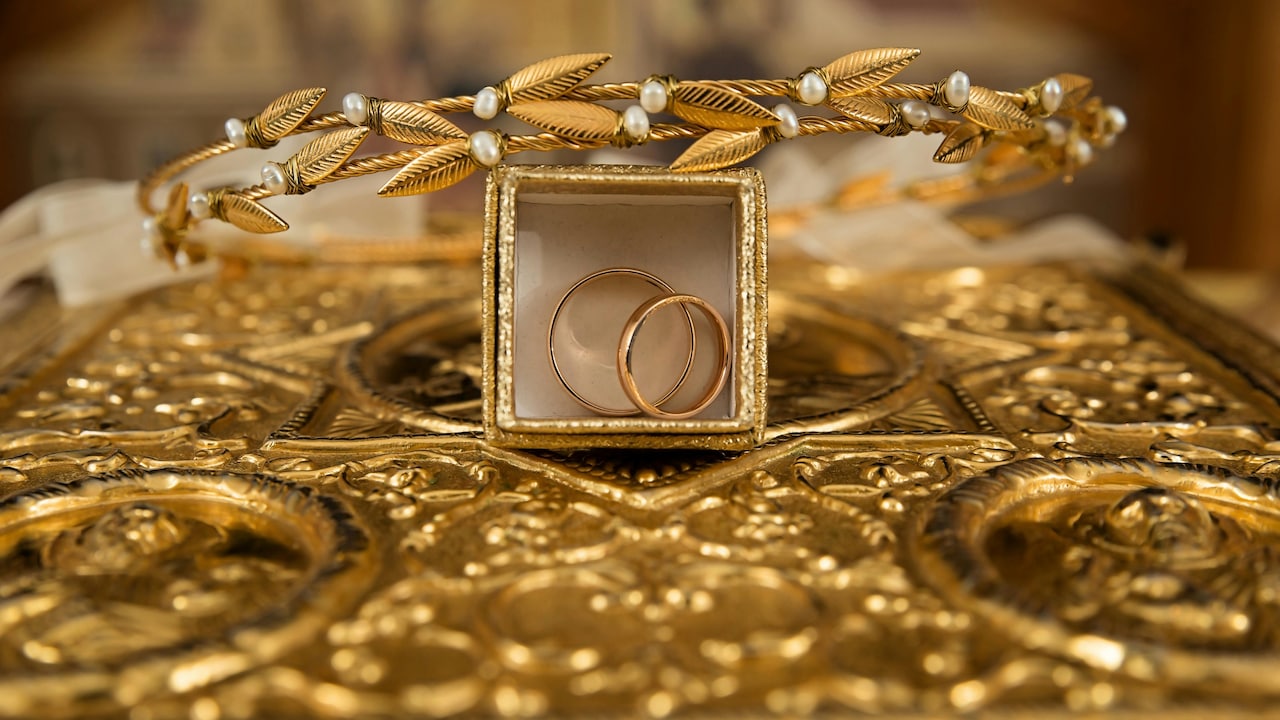 Best Jewellery to Pair with Embroidered Outfits: Expert Styling Tips