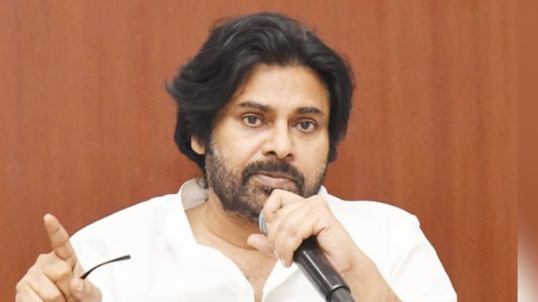 'हम महीनों घर नहीं जा पाते...', निगेटिव रिव्यू देने वालों और फैन्स को पवन कल्याण की चेतावनी